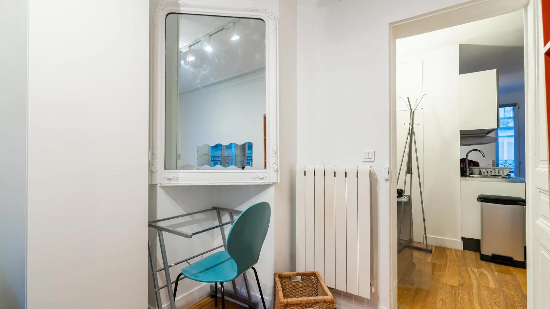 Apartment Luxurious 1 Bedroom Tour Eiffel Saint Dominique Free Netflix